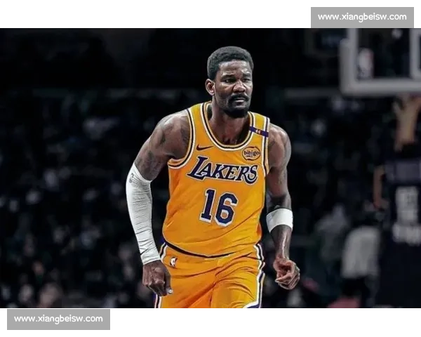 湖人 2 年 1660 万锁定艾顿！火箭截胡三目标，紫金军中锋赌局暗藏生死局